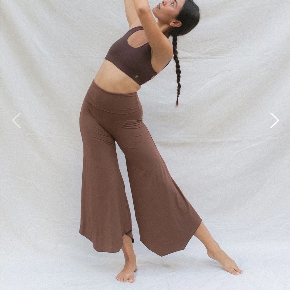 Indigo Luna Layla Flares NWOT